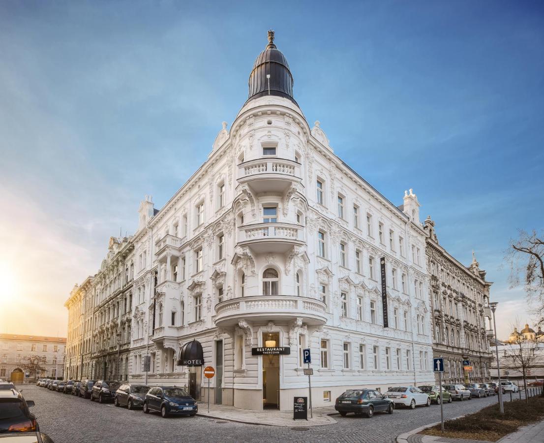 Theresian Hotel Olomouc Buitenkant foto