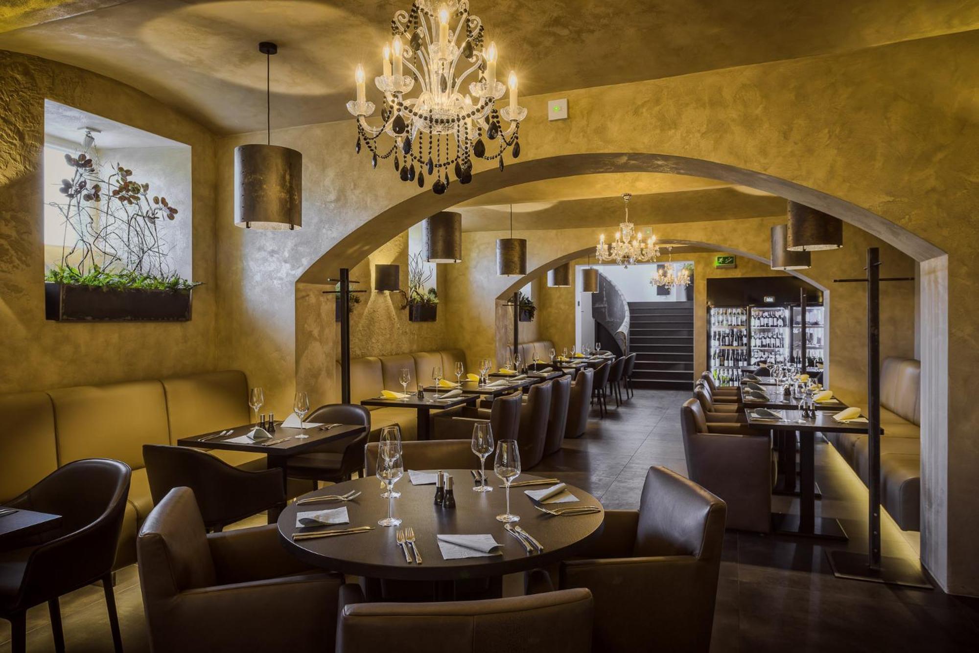 Theresian Hotel Olomouc Buitenkant foto