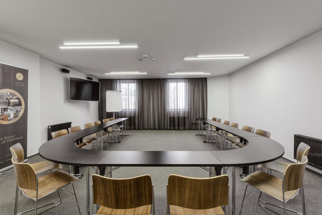 Theresian Hotel Olomouc Buitenkant foto